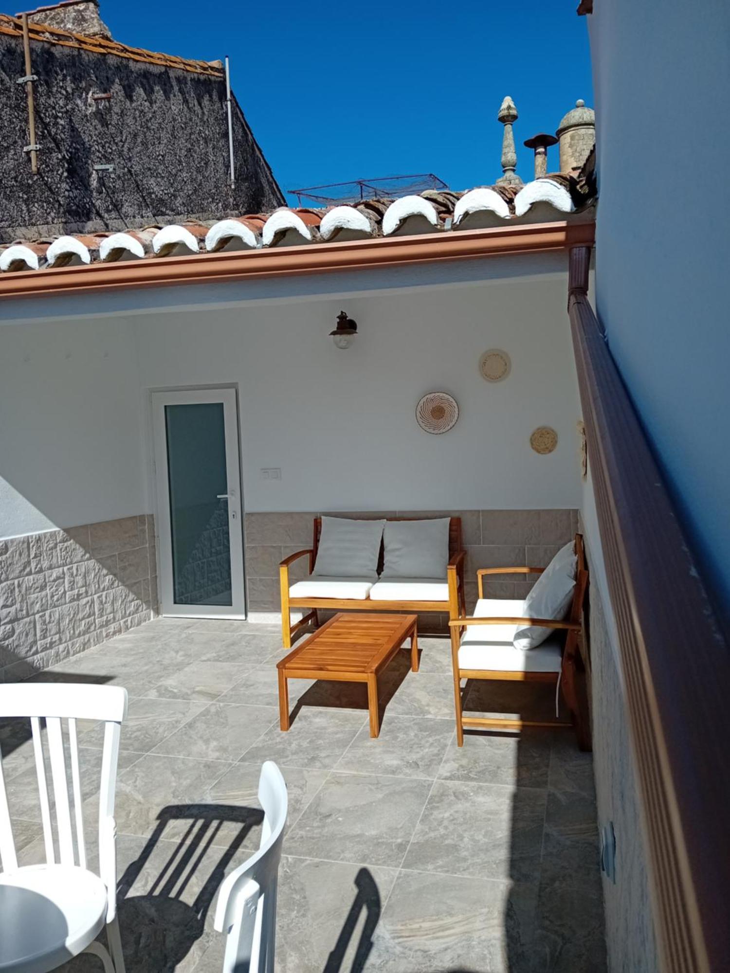 Apartamento Plaza San Francisco Trujillo Buitenkant foto