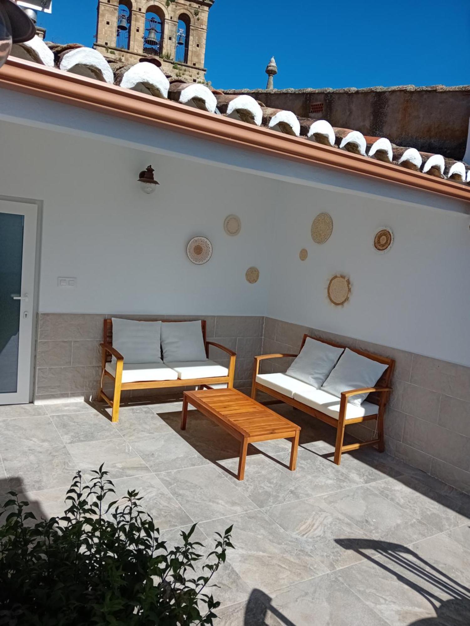 Apartamento Plaza San Francisco Trujillo Buitenkant foto